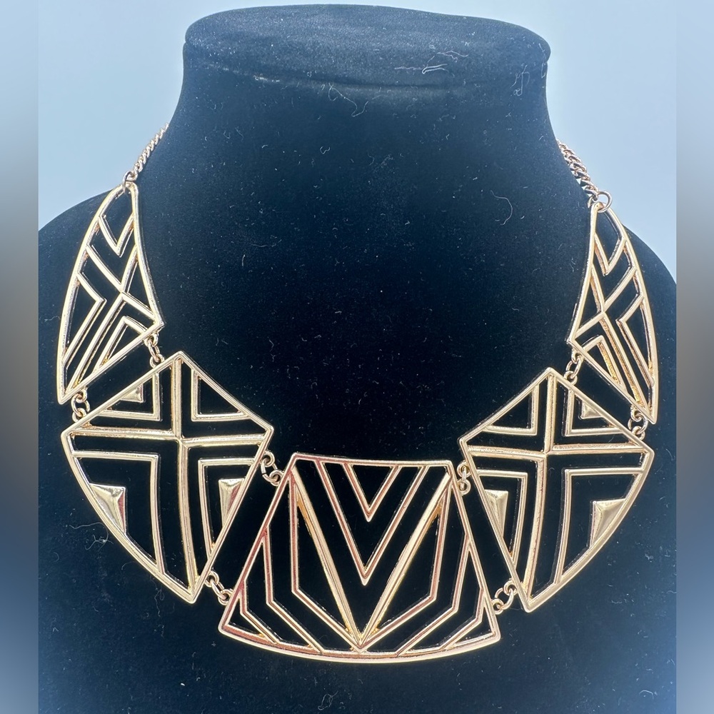 SBL Gold Geometric Statement Necklace – Egyptian Goddess Vibes ✨❤️